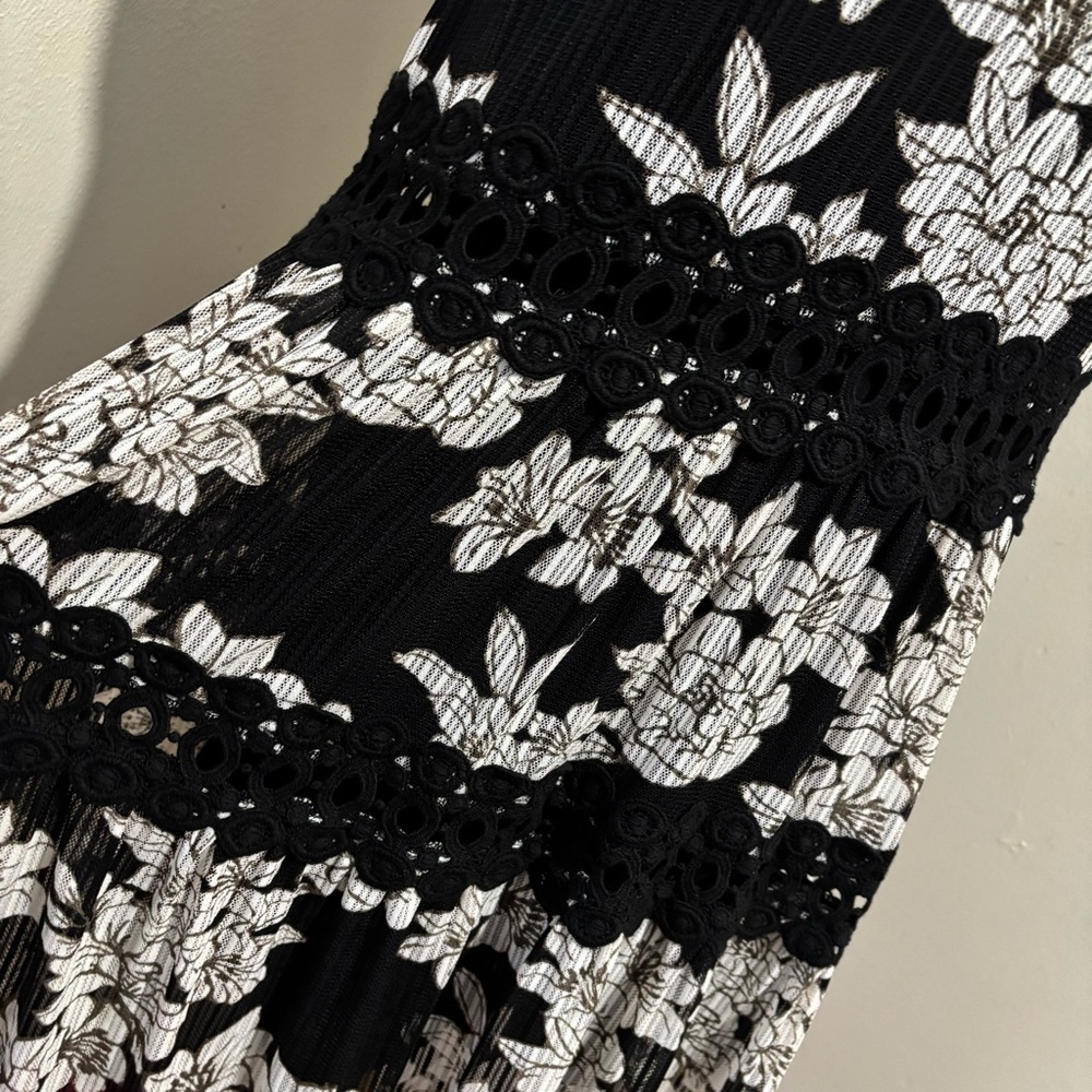 Moon River Sleeveless Floral Lace Crochet Drop Waist Sheath MIDI Dress Size XS - Picture 4 of 10